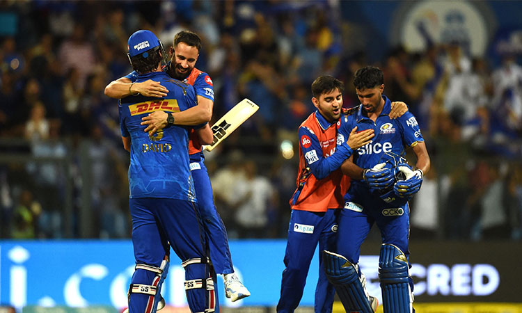 Indian Premier League's 1,000th game won by Mumbai 