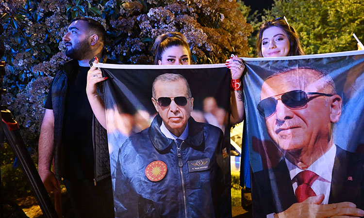 Turkey election rivals both claim early lead but May 28 runoff likely