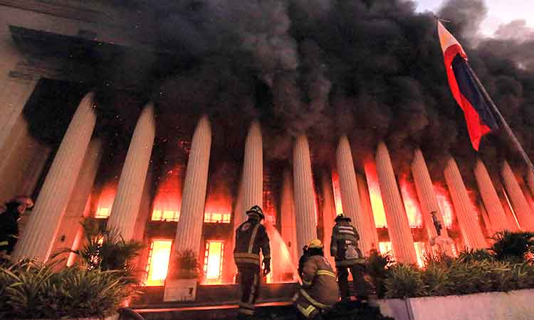 Fire destroys historic Philippine post office building in Manila