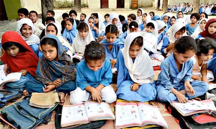 Militants blow up empty Pakistan girls’ schools