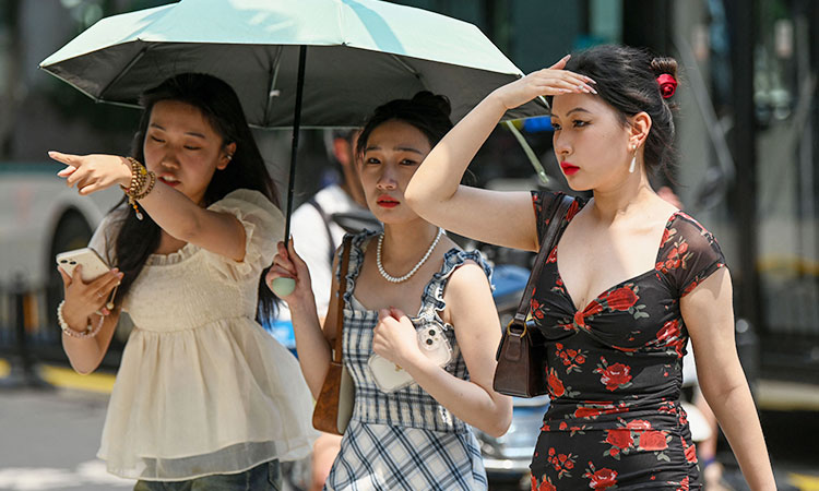 Shanghai swelters through hottest May day in 100 years