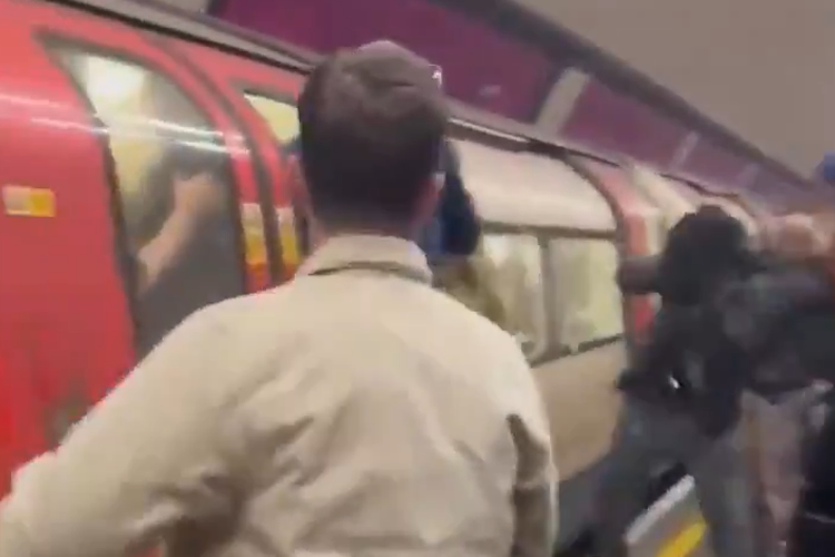 London Tube passengers forced to smash their way out of smoke-filled carriage