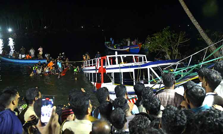 Tourist boat capsizes in southern India, at least 22 dead