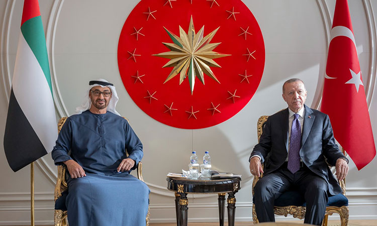 UAE and Turkish presidents  discuss bilateral relations