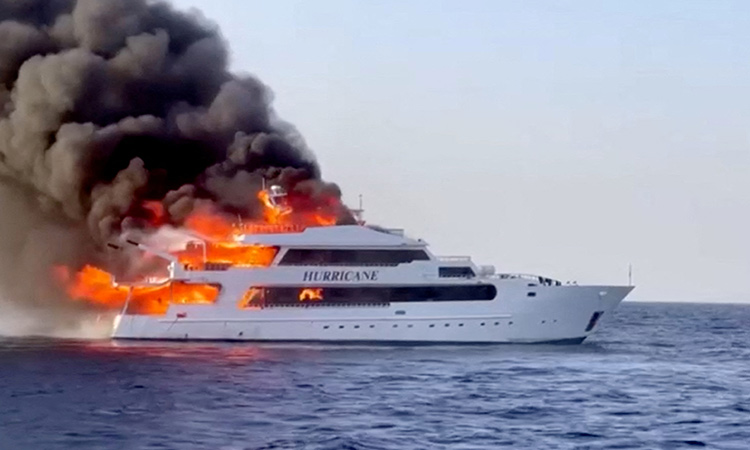 VIDEO: Three British tourists missing after a boat catches fire off Egypt’s Red Sea coast