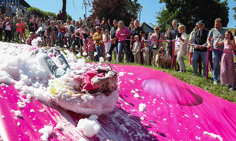 Lithuania capital turns pink for love of beetroot soup