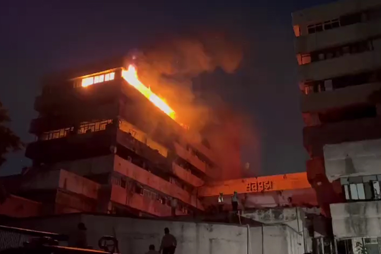 VIDEO: Fire breaks out at Bhopal government office, health data destroyed