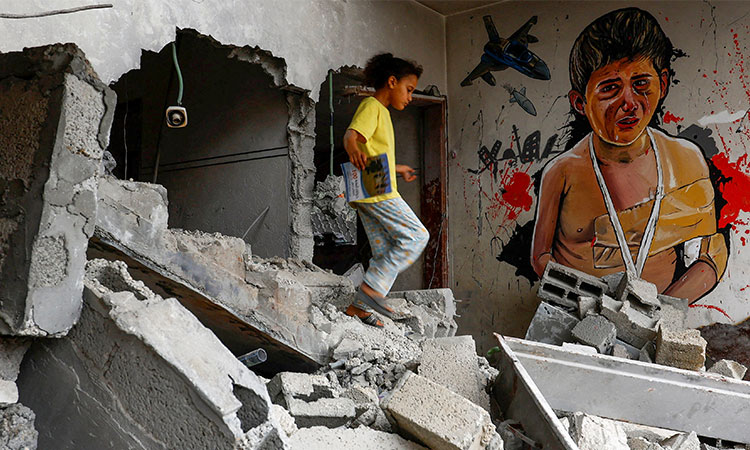 Gaza graffiti artists bedeck houses destroyed by Israel in war