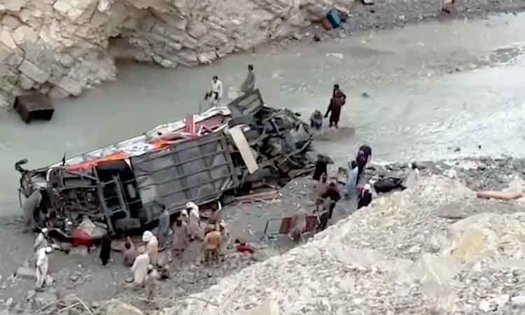 25 dead, including nine children, in Afghanistan after minibus plunges into ravine