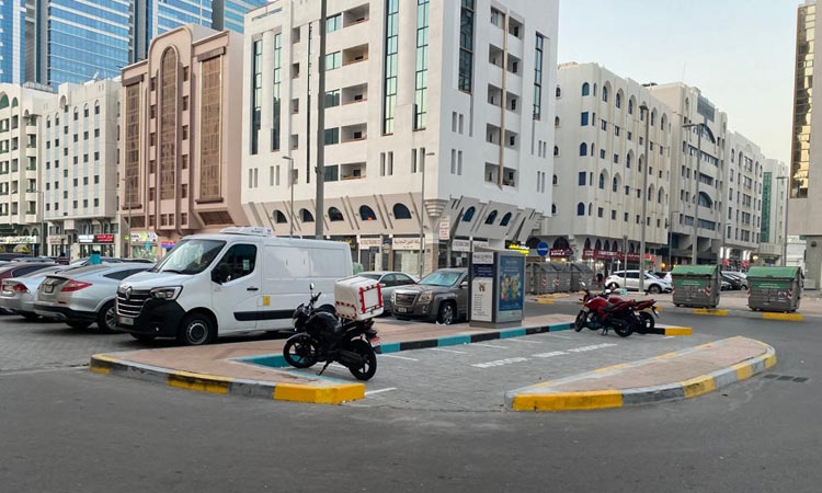 Abu Dhabi allocates 3,000 free parking spaces for delivery bikes