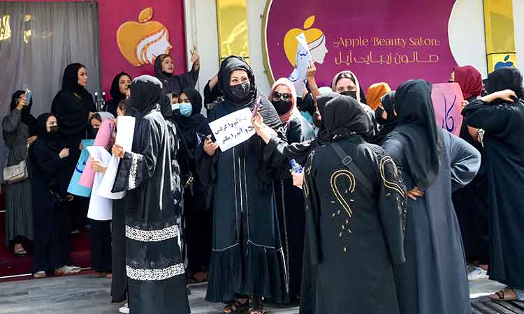 Afghan women protest against beauty parlour ban