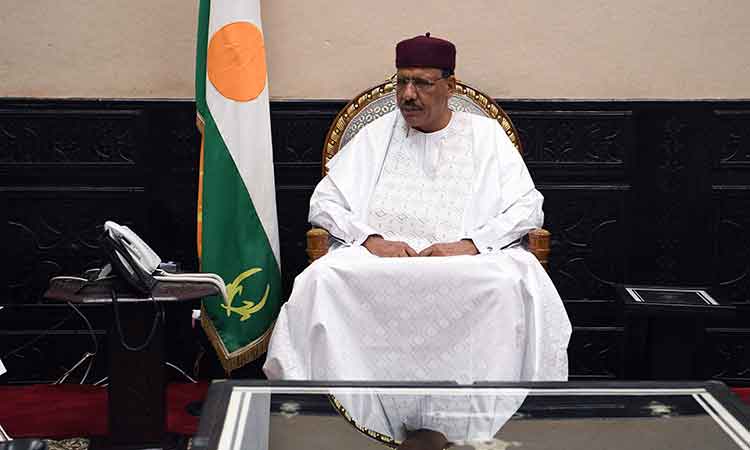 Niger’s president being held inside palace: Security sources