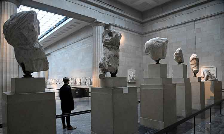 British Museum missing 2,000 artefacts after police called in