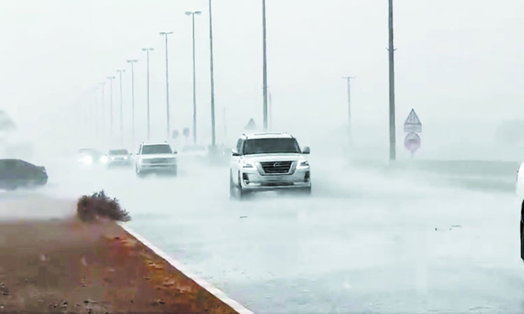 Heavy rain with hailstones hits parts of UAE