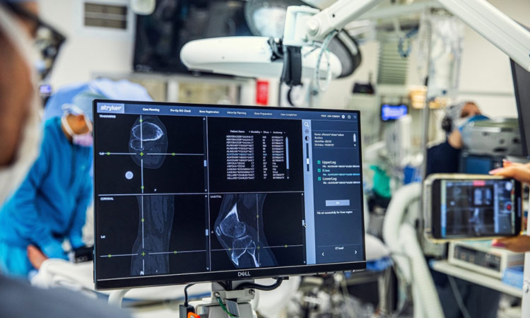 Healthpoint conducts 100 surgeries using robotic arm in UAE