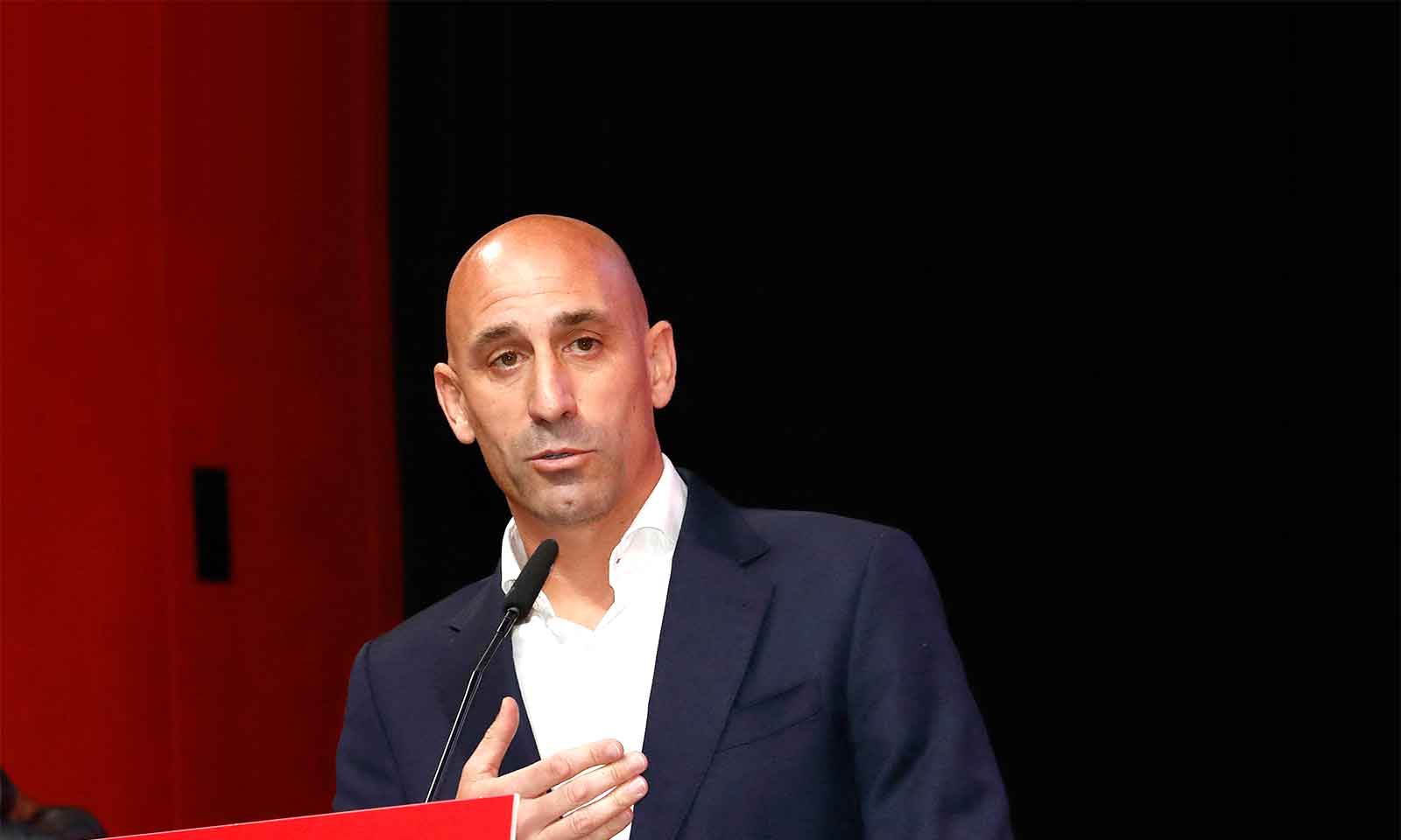 Spanish football chief Rubiales resigns over kiss scandal