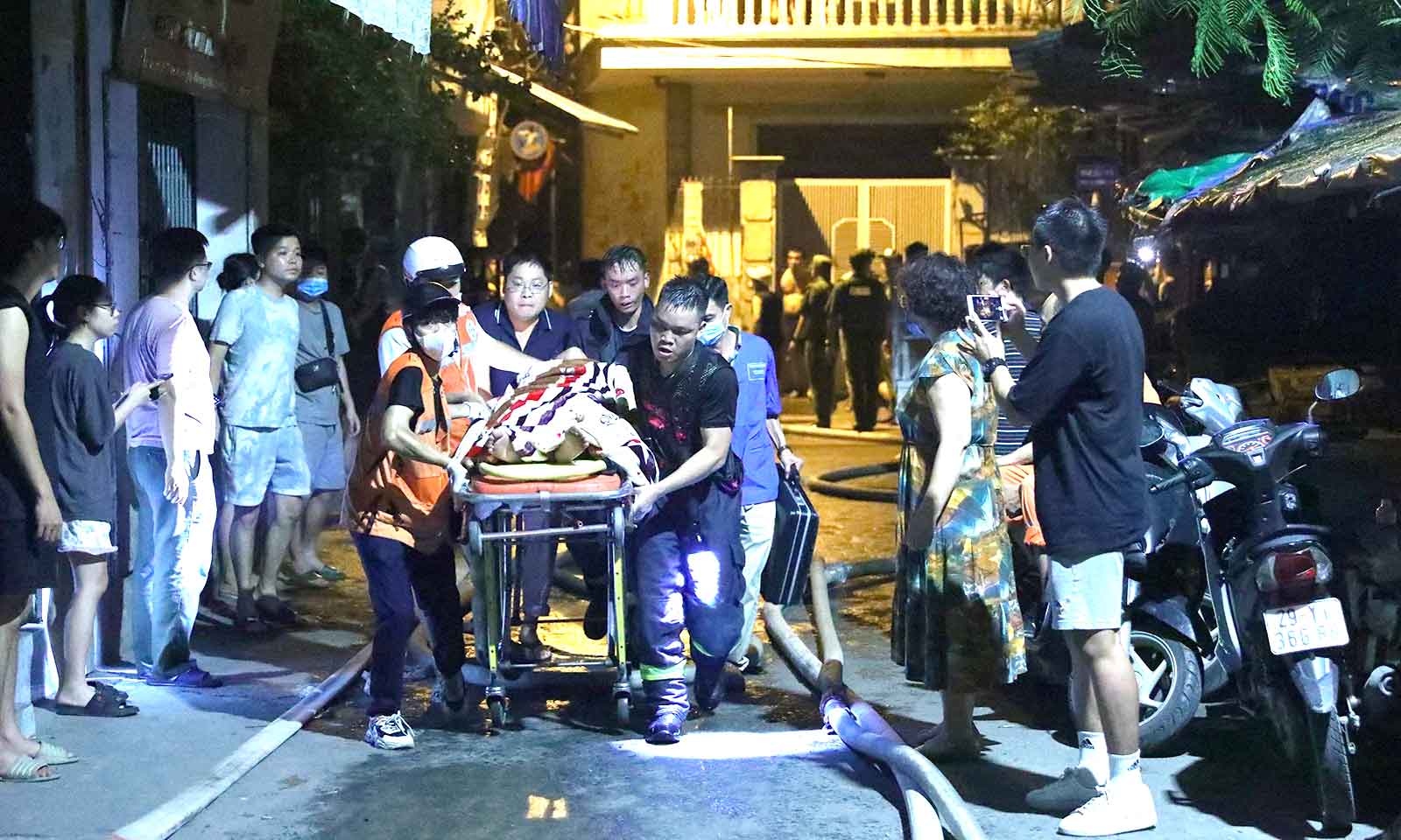 Vietnam capital apartment fire kills dozens