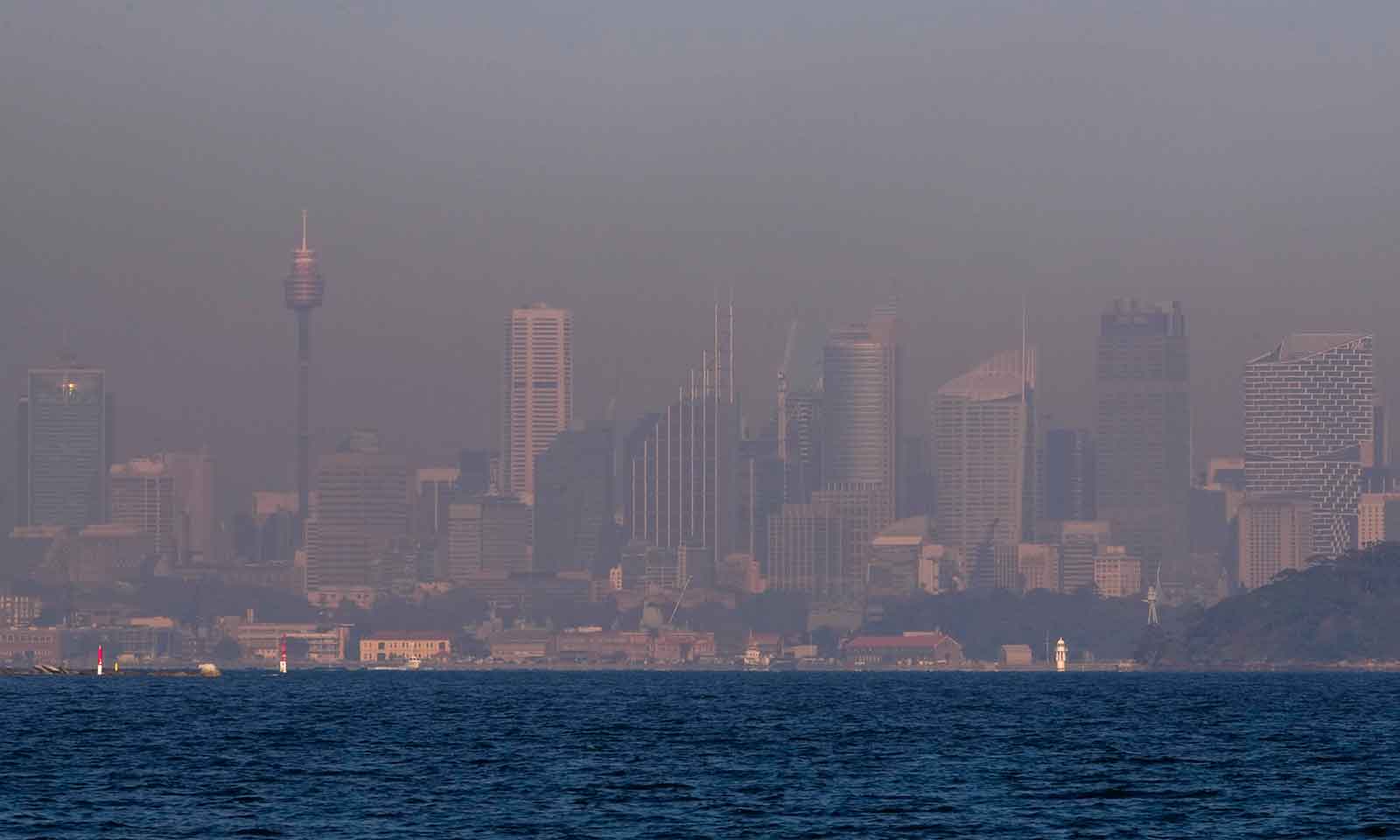 Sydney blanketed by smoke for a 4th day due to hazard reduction burning