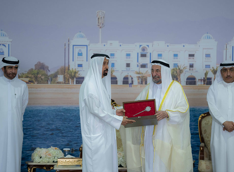 VIDEO: Sheikh Sultan hands over 41 residential buildings to citizens in Kalba