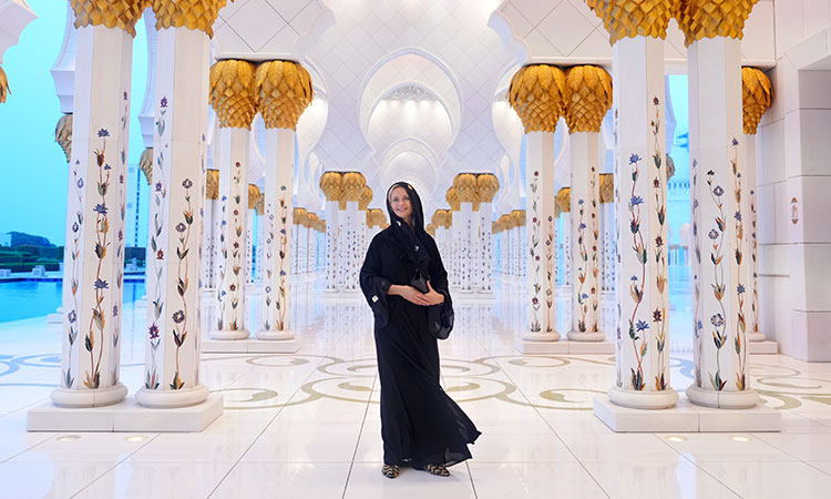 US ambassador to UAE visits Sheikh Zayed Grand Mosque