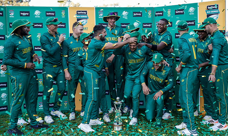 S.Africa win 3rd straight match to beat Australia 3-2 in ODI series ahead of World Cup