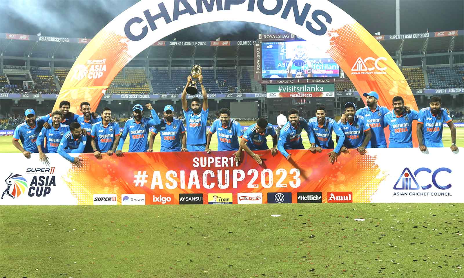 Siraj's deadly six-wicket haul sets up India's eighth Asia Cup title win