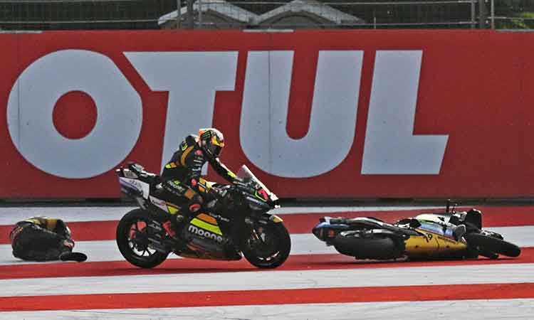 Bezzecchi wins Indian MotoGP, Bagnaia crashes