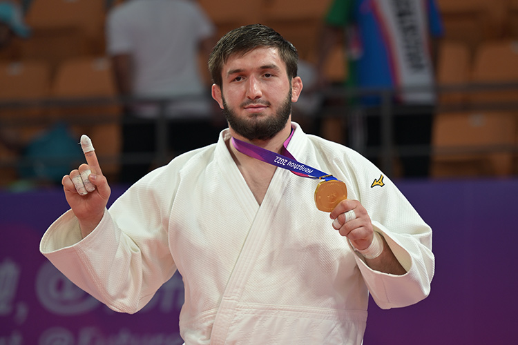 UAE judoka Magomedomarov wins gold at Asian Games