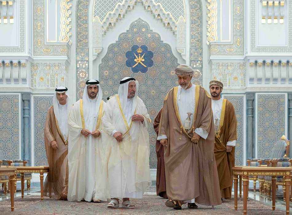 Sheikh Sultan visits Muscat, holds talks with Sultan of Oman