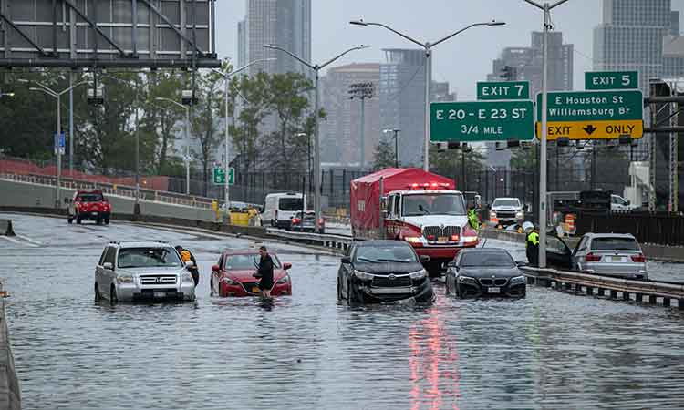 New York flooded by record-breaking rainfall