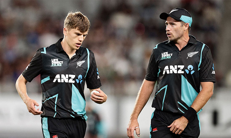 Southee hits milestone as New Zealand beat Pakistan in first T20