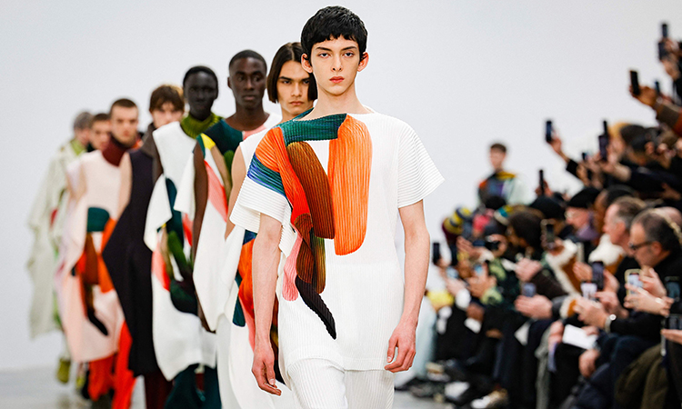 Miyake displays a canvas of colours at Paris Fashion Week