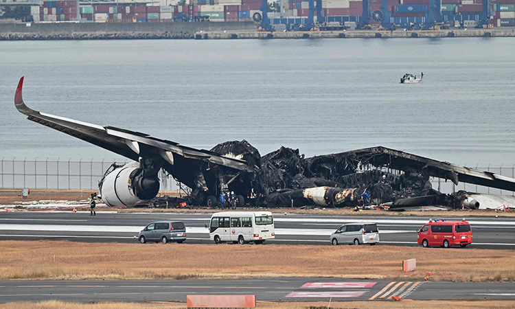 Police probe possible negligence in Tokyo runway collision