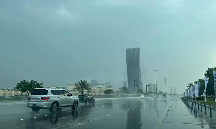 Abu Dhabi Police urge motorists to drive safely during weather changes