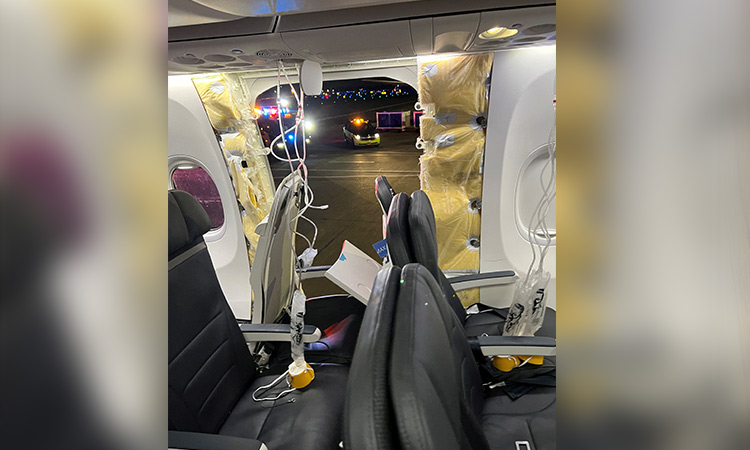 VIDEO: Alaska Airlines grounds Boeing 737 MAX 9 for checks after blowout