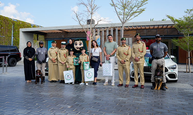 Dubai Police fulfil wish of two Serbian children