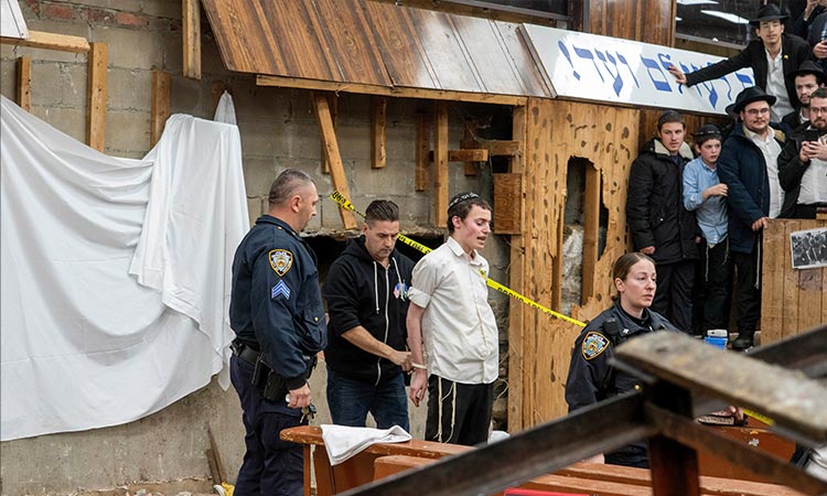 Secret tunnel in NYC synagogue leads to brawl between police and worshippers