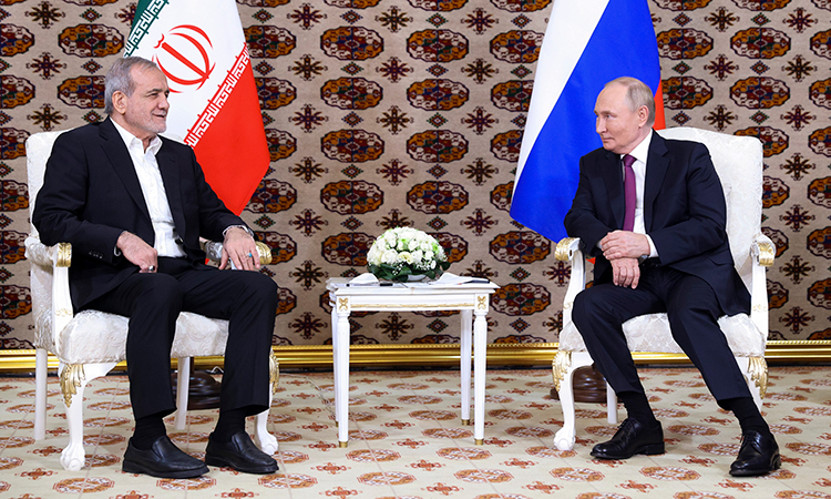 Pezeshkian, Putin discuss regional issues