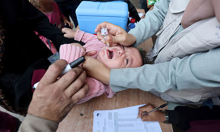 Second round of polio vaccination begins in Gaza