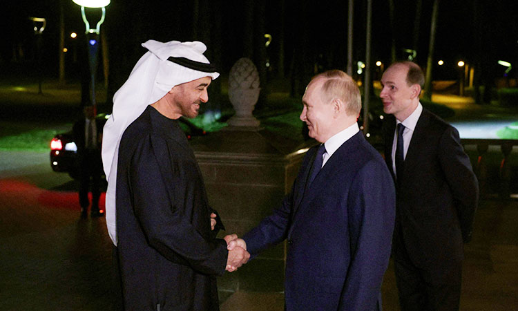 Putin thanks Sheikh Mohamed for role in prisoner exchange