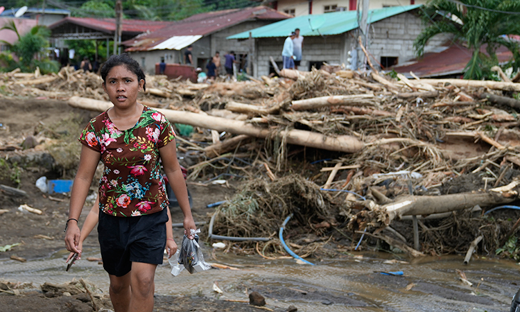 Death toll in Philippine storm rises to 100