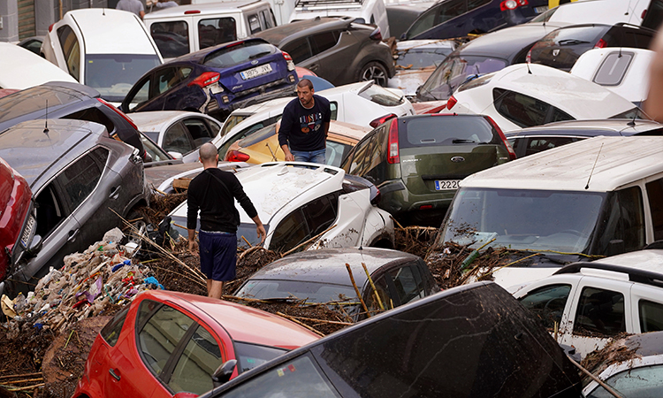 Spain races to save victims as floods kill 95