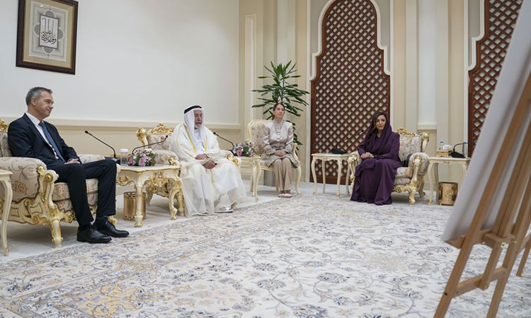 Sheikh Sultan meets team of global archaeology experts in Sharjah