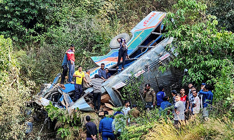 36 dead after an overcrowded bus falls into a gorge in Indian state of Uttarakhand