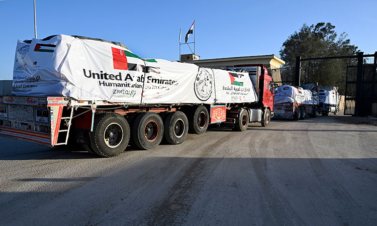 11-truck UAE aid convoy enters Gaza Strip