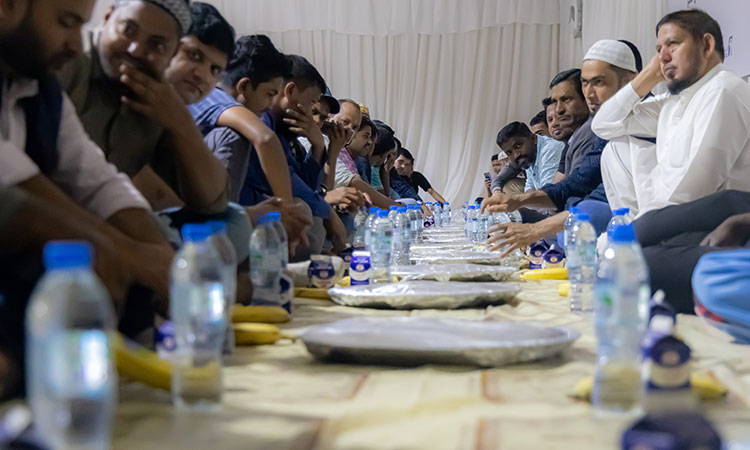 ERC’s Iftar tents welcome hundreds of faithful on first day of Ramadan 