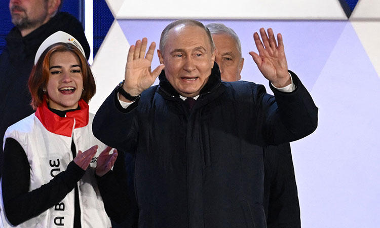 Putin thanks crowd on Red Square after election victory