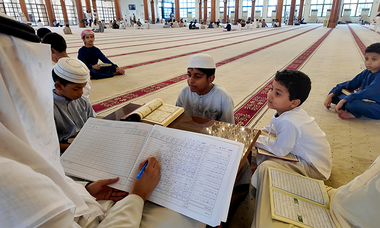 Sharjah mosques beacons for Quranic learning during Ramadan