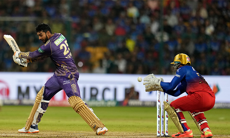 Narine and Venkatesh help Kolkata beat Bengaluru by seven wickets