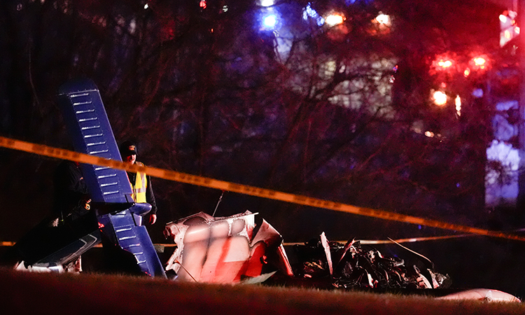 Small plane crash leaves 5 dead in Nashville